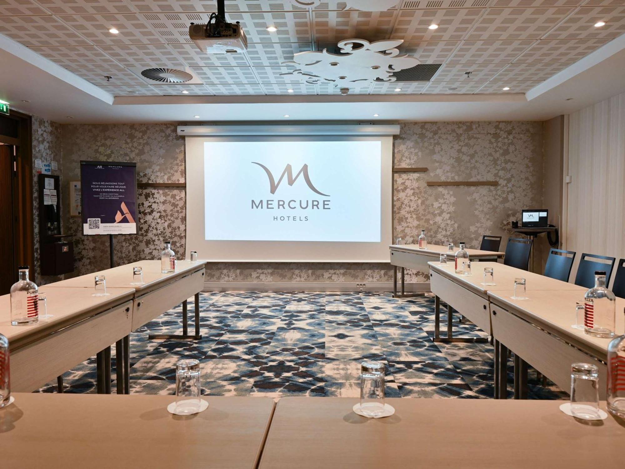 Mercure Centre Vieux Port 4*