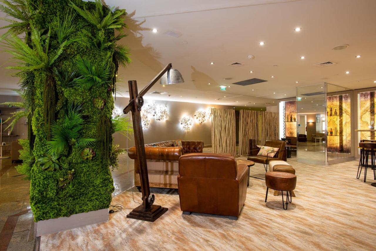 Mercure Centre Vieux Port 4*