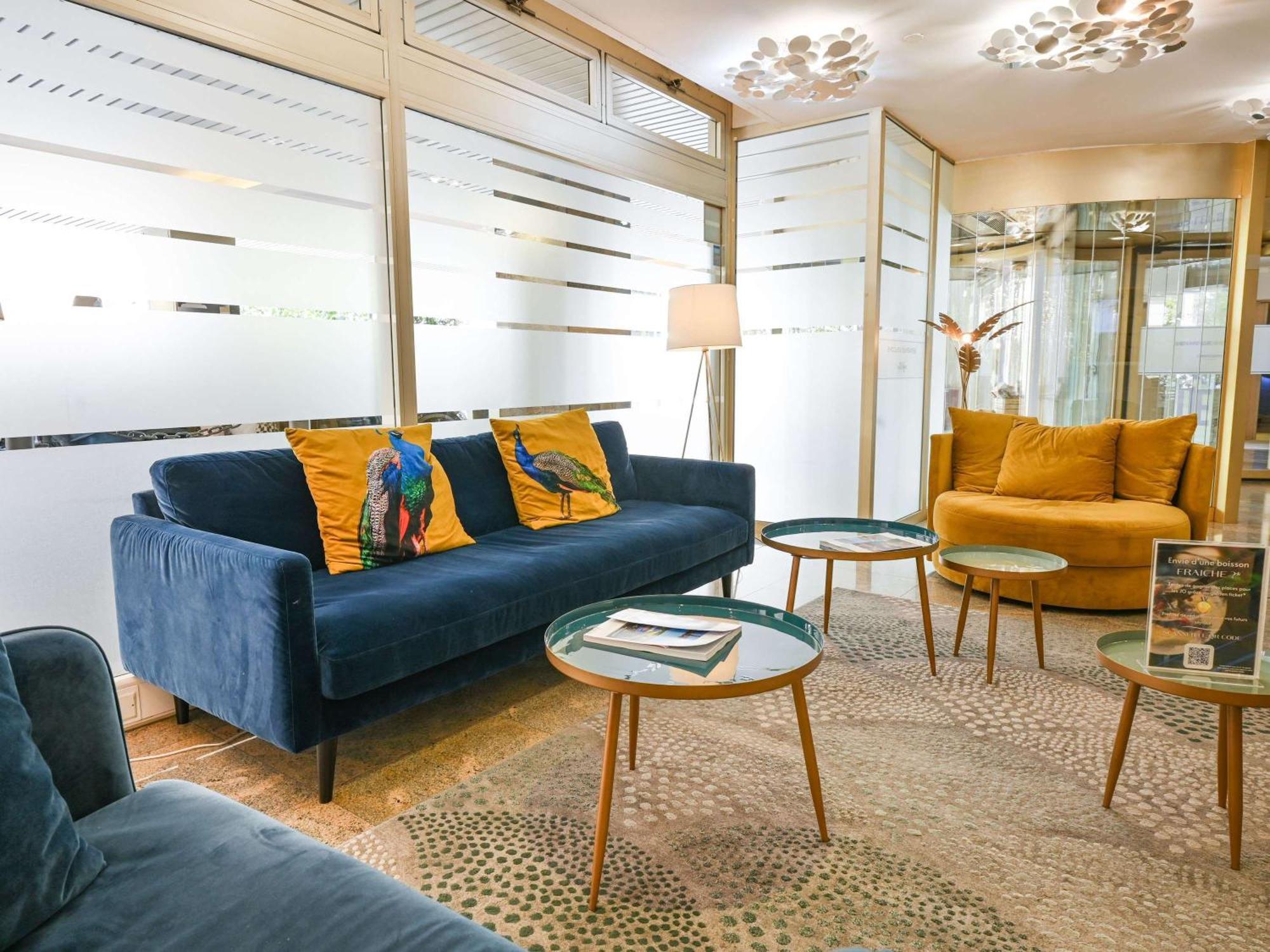 Hotel Mercure Centre Vieux Port 4*