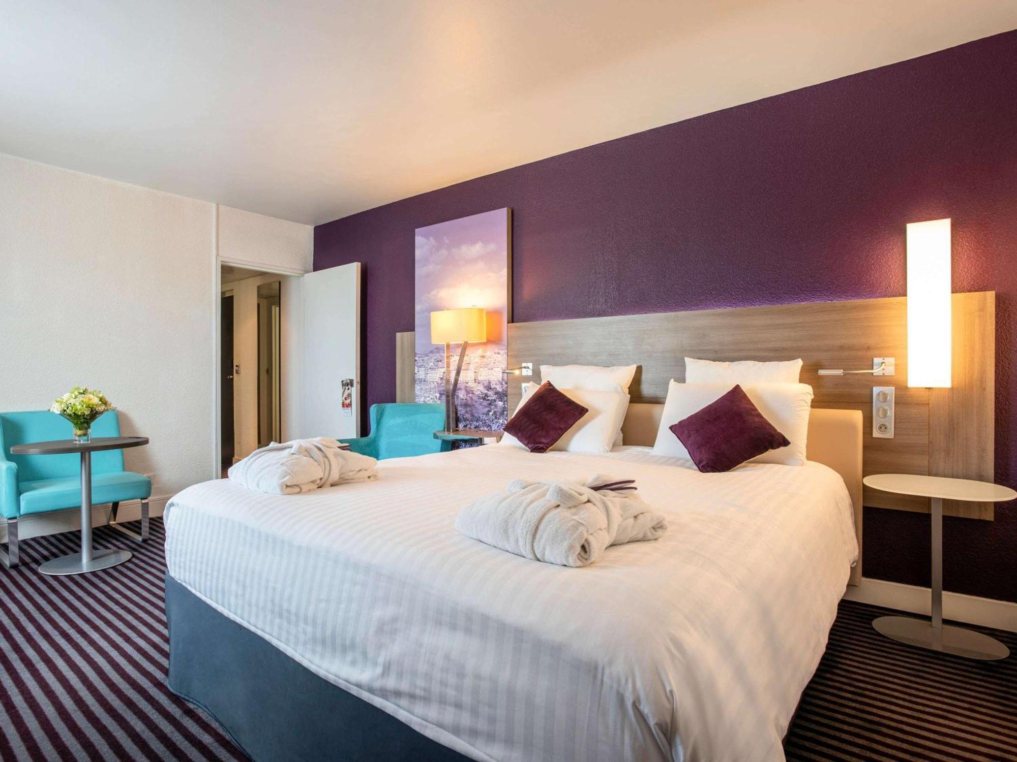 Hotel Mercure Centre Vieux Port 4*
