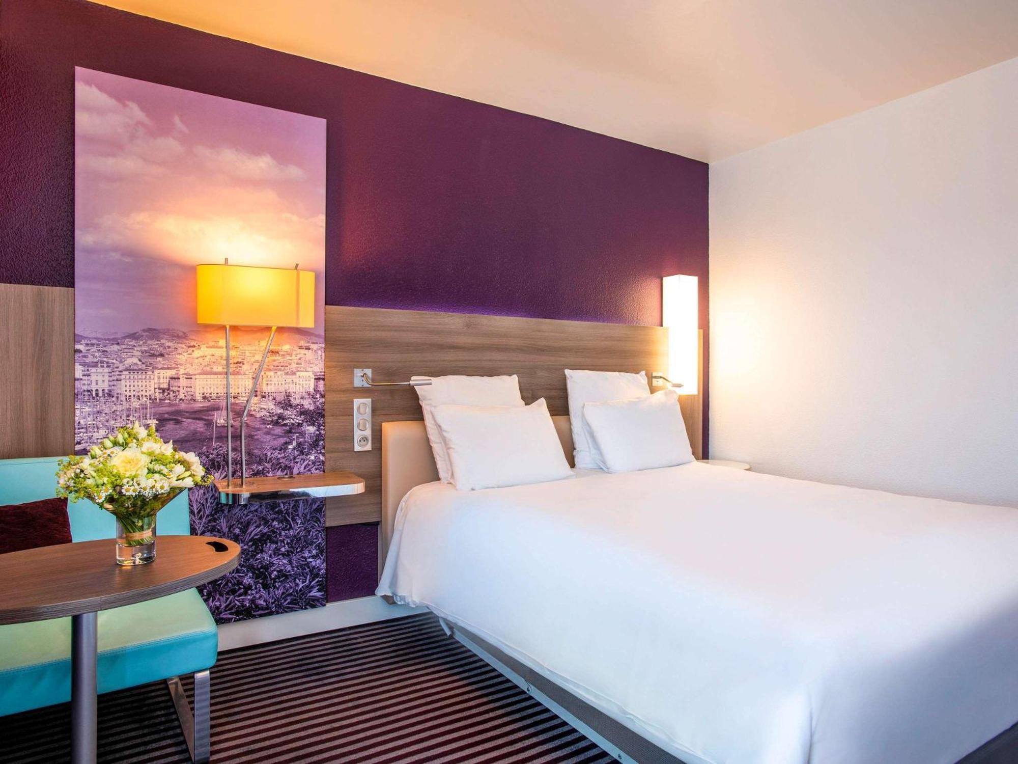 Mercure Centre Vieux Port 4*